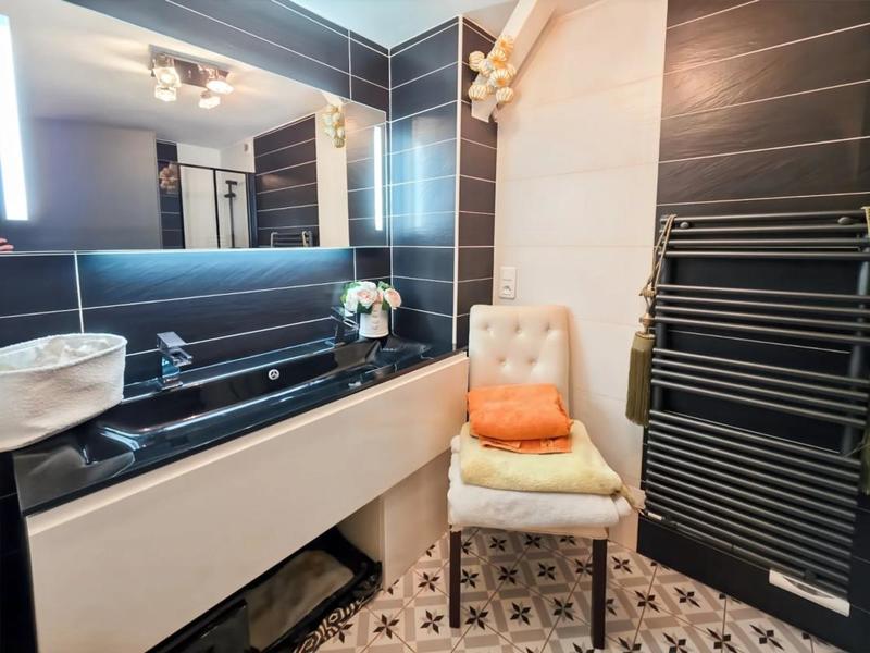 Appartement - 107 m² - 5 pièces