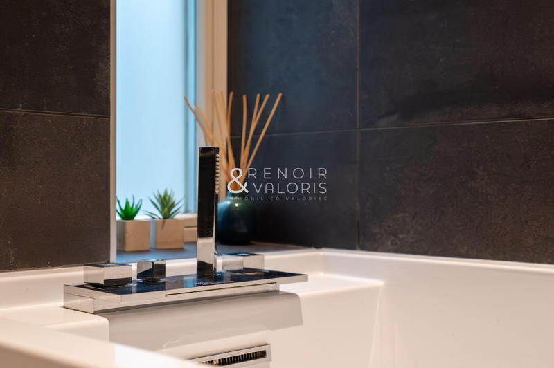 Appartement - 103 m² - 3 pièces