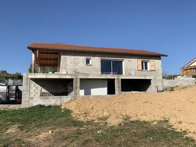 Maison - 95 m² - 3 pièces