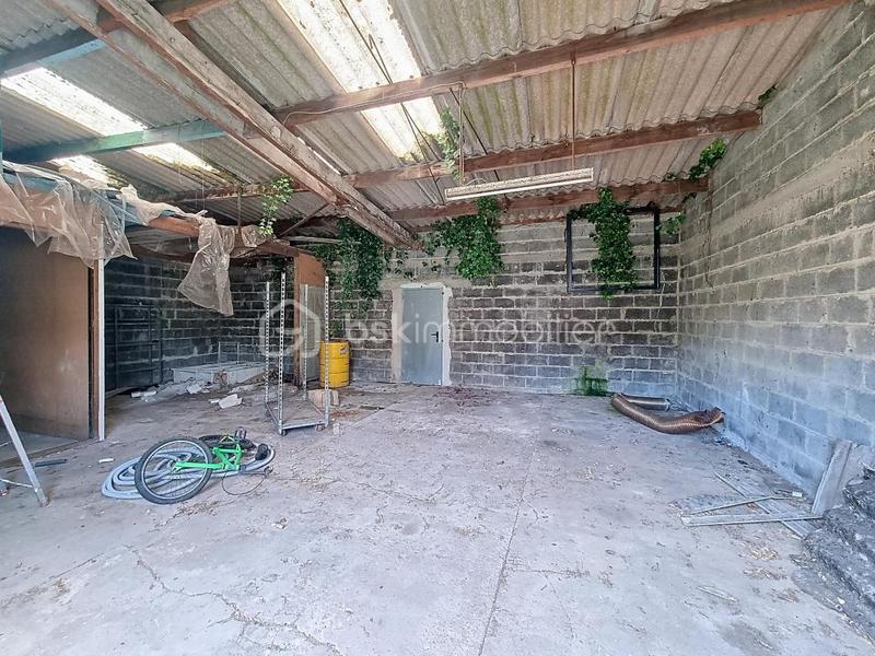 Maison - 180 m² - 7 pièces