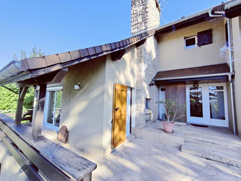 Maison - 170 m² - 6 pièces