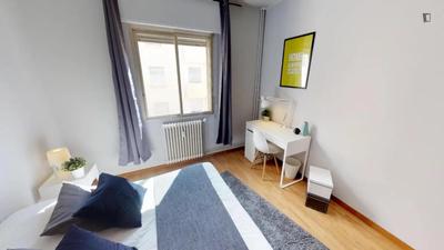 Chambre - 12 m² - 4 pièces