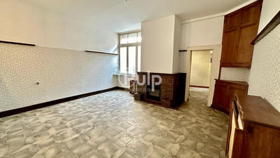 Maison de ville - 121 m² - 9 pièces