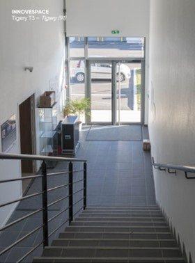 Entrepôt - 1 000 m²