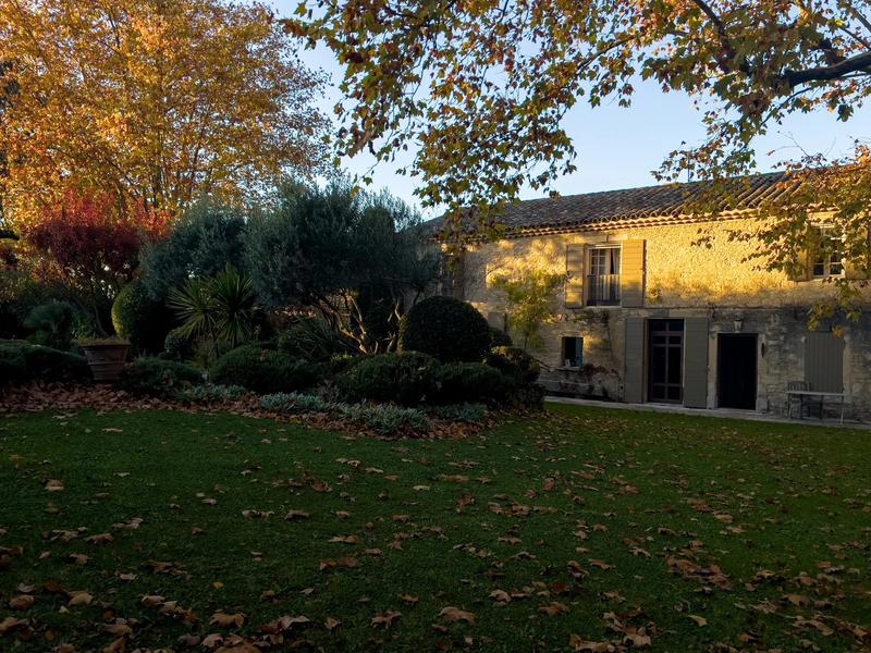 Mas - 460 m² - 14 pièces