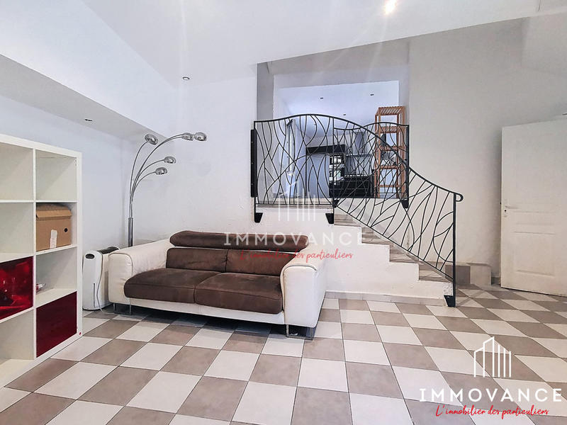 Maison - 90 m² - 5 pièces