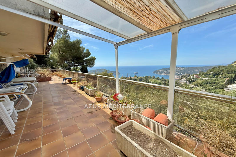 Maison contemporaine - 244 m² - 5 pièces