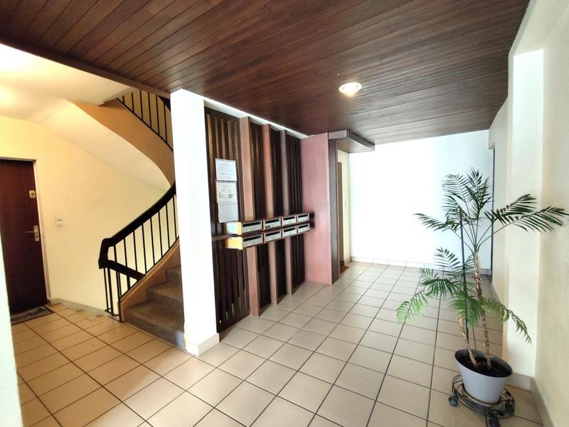 Appartement - 90 m² - 4 pièces