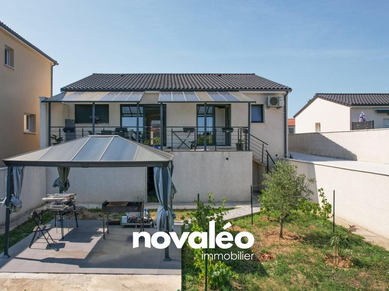 Maison - 120 m² - 4 pièces