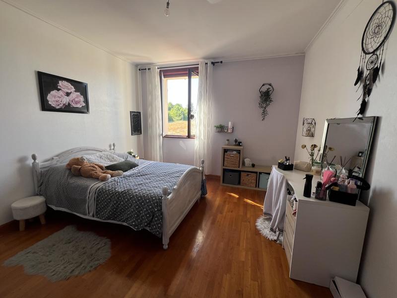 Maison - 256 m² - 7 pièces