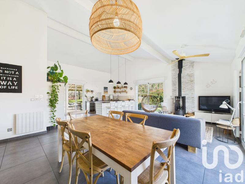 Maison - 140 m² - 7 pièces