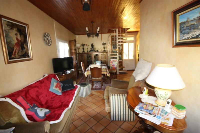 Maison - 149 m² - 6 pièces