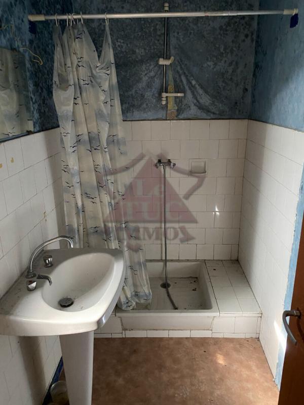 Maison - 200 m² - 9 pièces