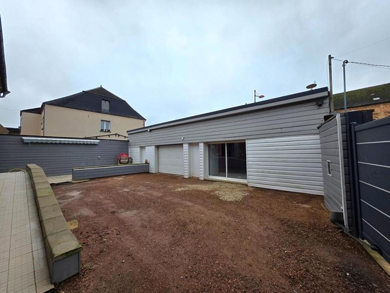 Maison - 87 m² - 5 pièces