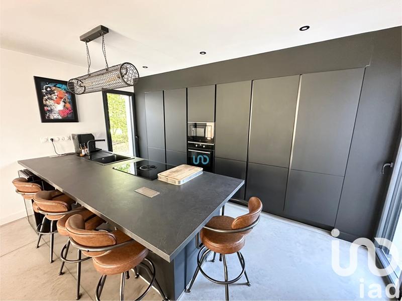 Maison - 144 m² - 6 pièces