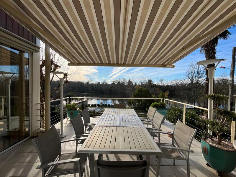 Maison - 196 m² - 6 pièces