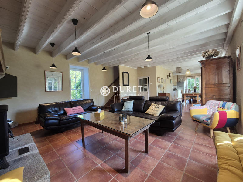 Villa - 359 m² - 11 pièces