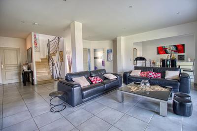 Maison - 193 m² - 6 pièces