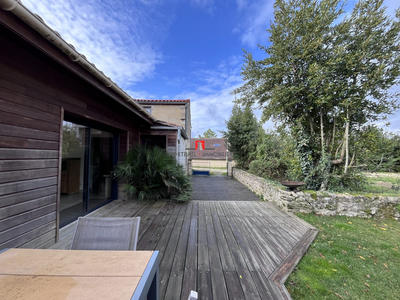 Maison - 102 m² - 4 pièces