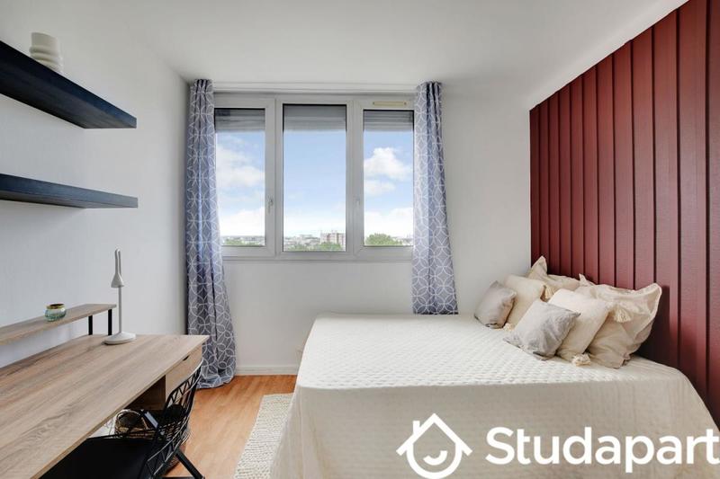 Chambre - 10 m² - 1 pièce