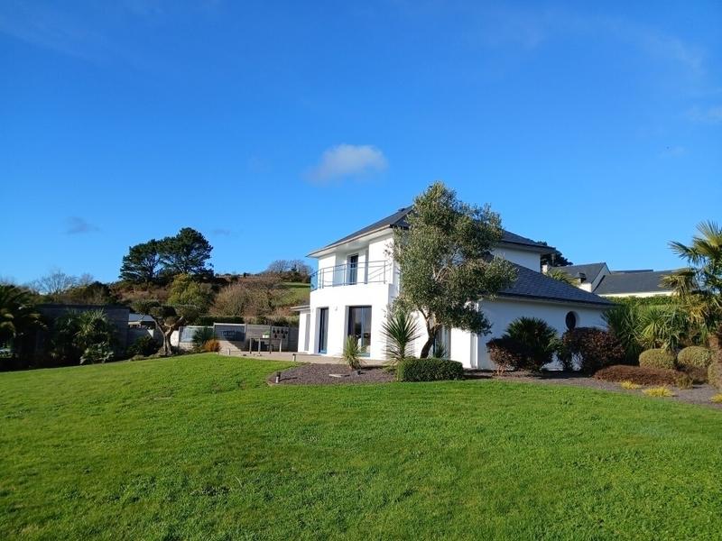 Maison - 160 m² - 5 pièces