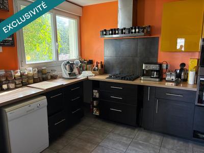 Maison - 152 m² - 6 pièces