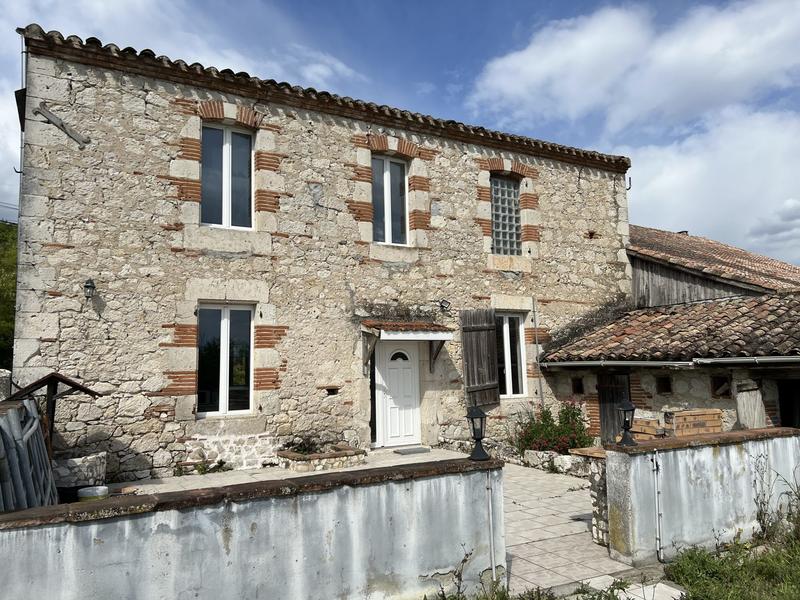 Maison ancienne - 153 m² - 4 pièces