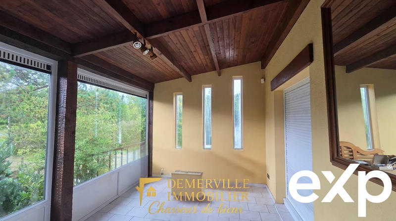 Maison - 179 m² - 8 pièces