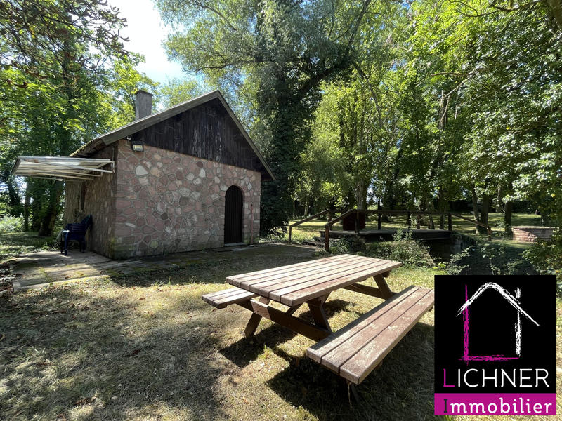 Maison - 373 m² - 10 pièces