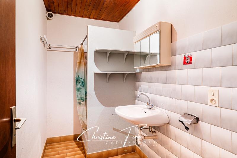 Maison - 314 m² - 12 pièces