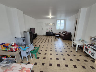 Maison - 130 m² - 8 pièces