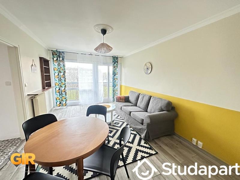 Chambre - 9 m² - 1 pièce