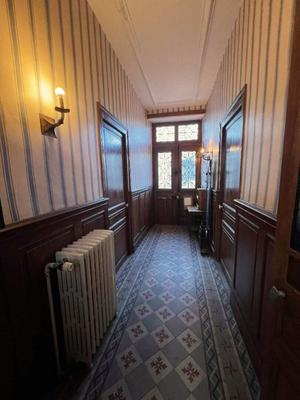 Propriété - 240 m² - 12 pièces