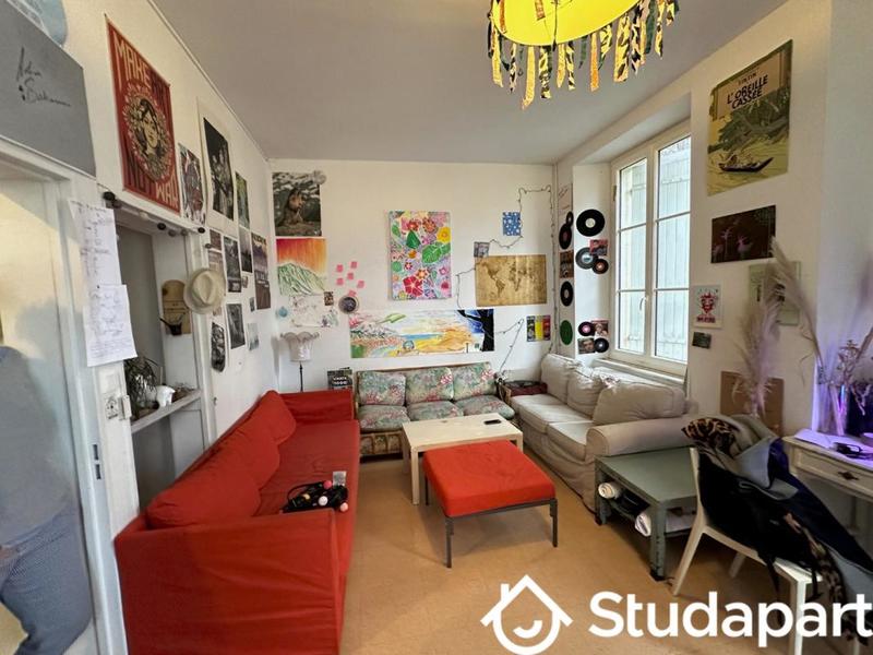 Chambre - 10 m² - 1 pièce