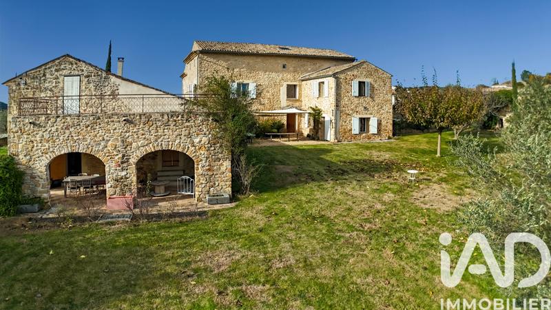 Maison - 490 m² - 14 pièces