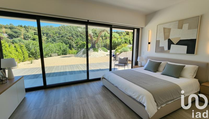 Maison de maîtres - 310 m² - 9 pièces