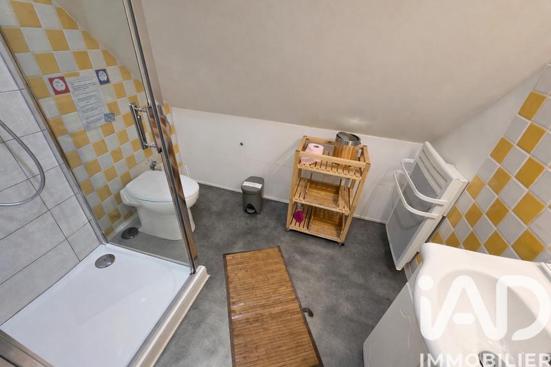 Maison - 254 m² - 11 pièces