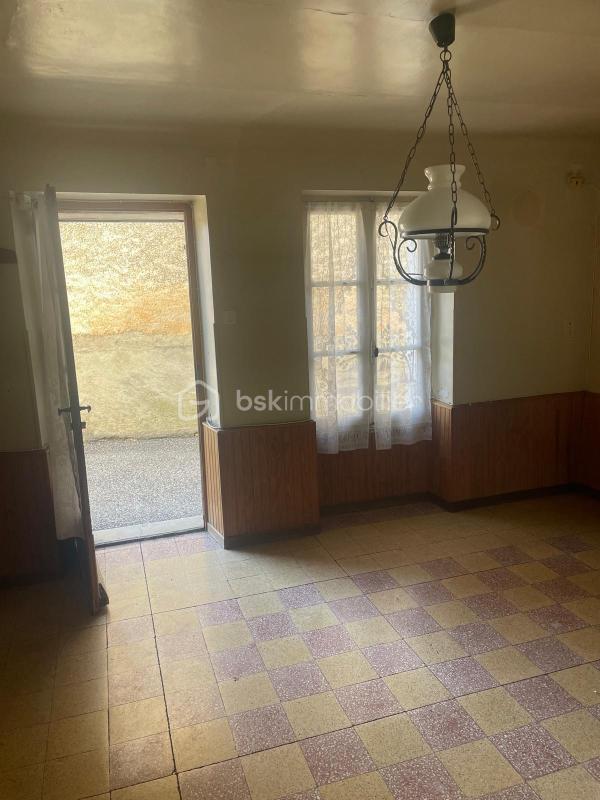 Maison - 90 m² - 6 pièces