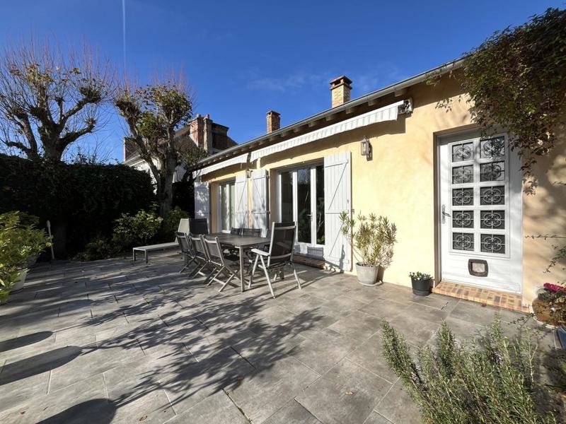 Maison - 159 m² - 5 pièces