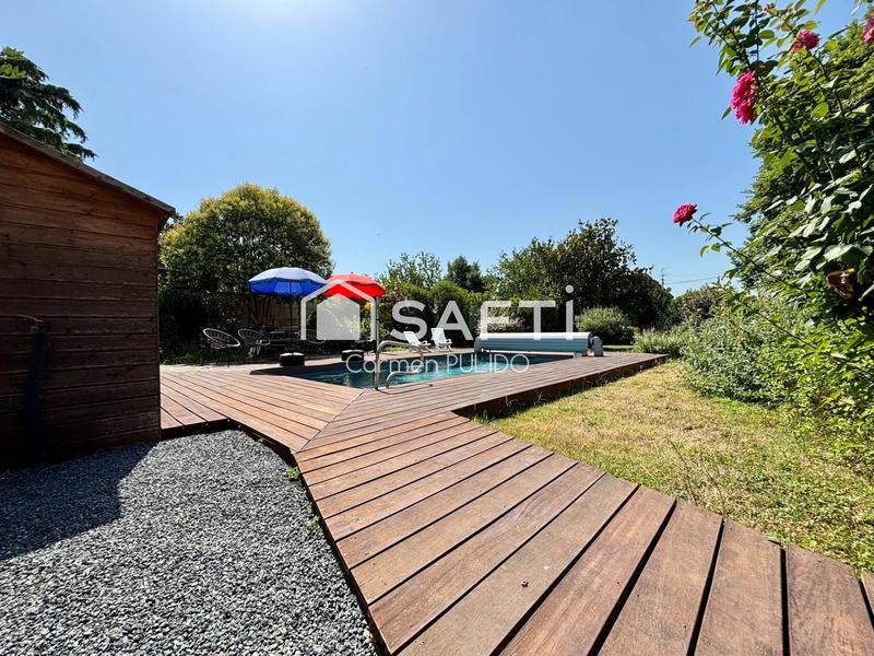 Maison - 200 m² - 6 pièces