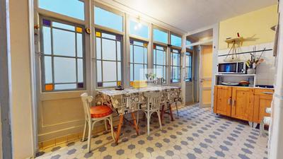 Maison - 174 m² - 9 pièces