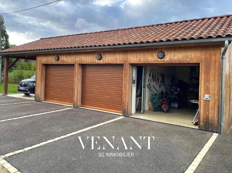 Villa - 457 m² - 16 pièces