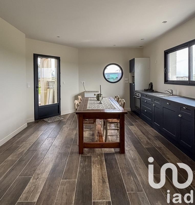 Maison - 297 m² - 11 pièces