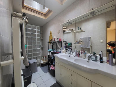 Appartement - 98 m² - 5 pièces