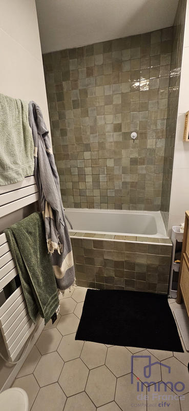 Appartement - 93 m² - 4 pièces