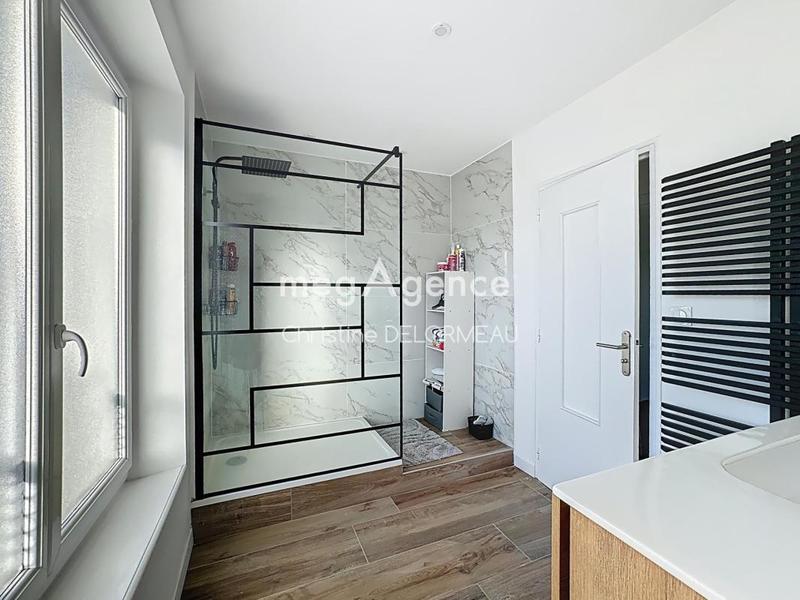 Maison - 94 m² - 5 pièces