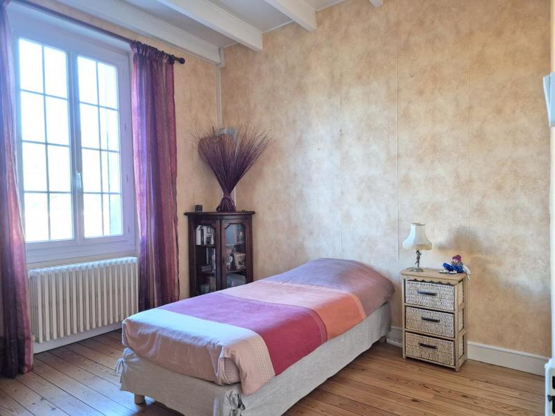 Maison - 147 m² - 7 pièces