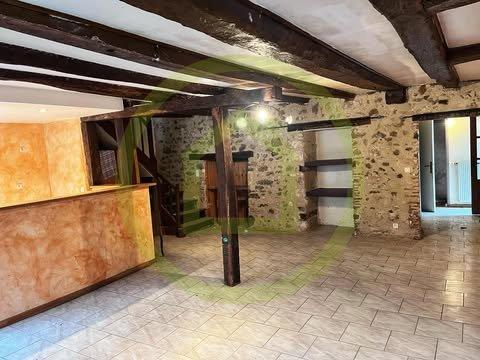 Maison - 97 m² - 3 pièces