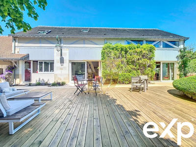 Maison - 350 m² - 10 pièces