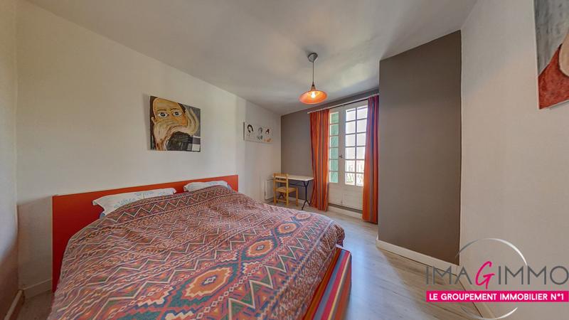 Maison - 195 m² - 8 pièces